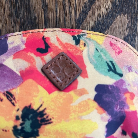 Colorful Floral Cosmetic Pouch - Picture 7 of 7